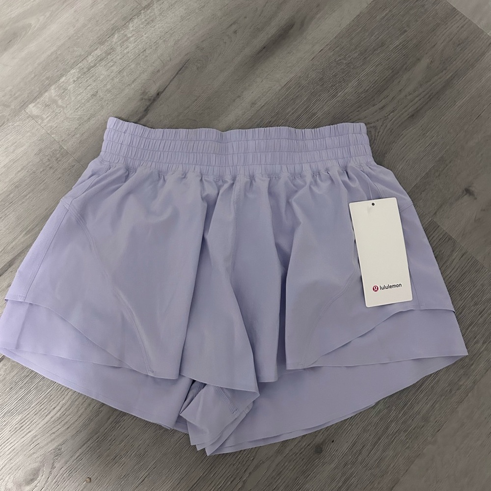 lululemon Shake It Out 2.5” Shorts Medium Lilac
